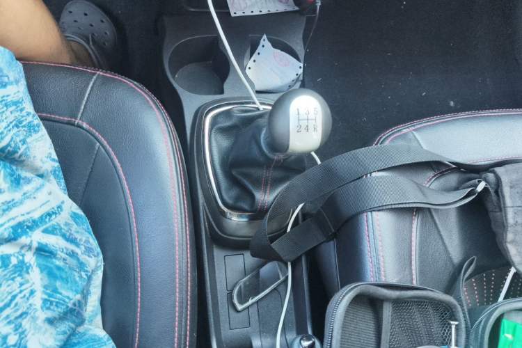 Used Great Wall M4 2012 1.5L Manual Comfort Version Gear Lever
