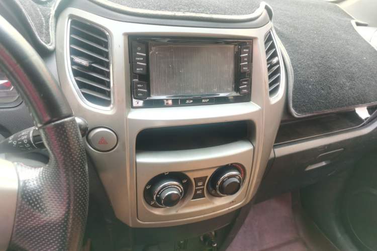 Used Great Wall M4 2013 1.5L Spring Festival Limited Edition Audio And AC Panel