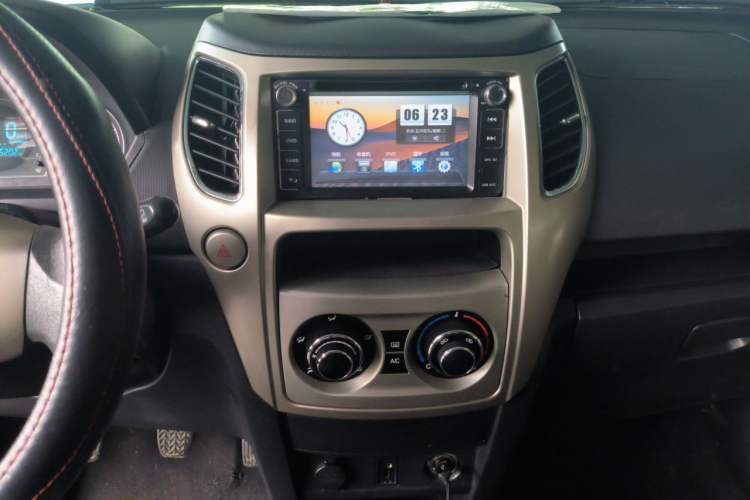 Used Great Wall M4 2013 1.5L Spring Festival Limited Edition Audio And AC Panel