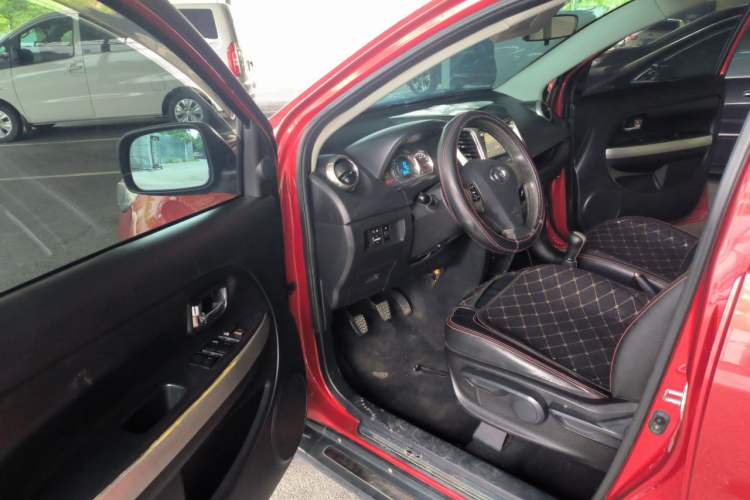 Used Great Wall M4 2013 1.5L Spring Festival Limited Edition Driver Seat