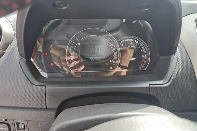 Used Great Wall M4 2013 1.5L Spring Festival Limited Edition Odometer Close Up