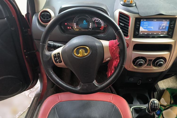 Used Great Wall M4 2013 1.5L Spring Festival Limited Edition Steering Wheel