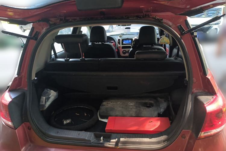 Used Great Wall M4 2013 1.5L Spring Festival Limited Edition Trunk