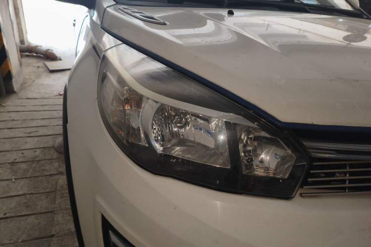 Used Great Wall M4 2013 1.5L Spring Festival Limited Edition Right Front Headlight