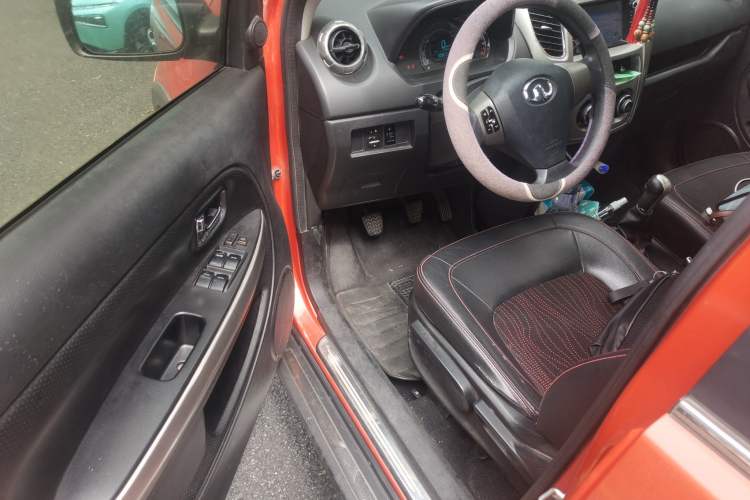 Used Great Wall M4 2014 1.5L Manual Comfort Model Driver Seat