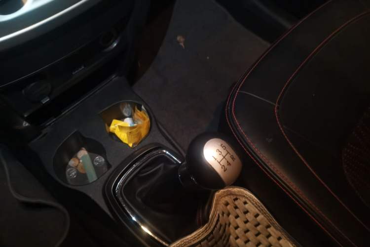 Used Great Wall M4 2014 1.5L Manual Comfort Model Gear Lever