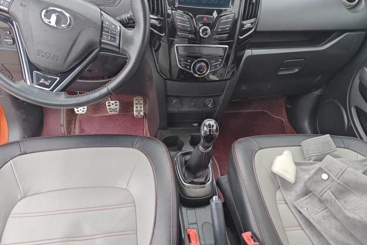 Used Great Wall M4 2014 1.5L Manual Comfort Model Gear Lever
