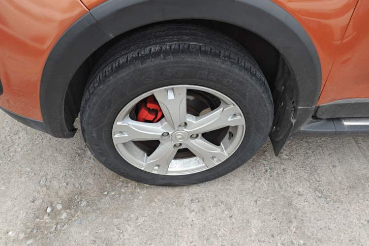 Used Great Wall M4 2014 1.5L Manual Comfort Model Left Front Wheel Hub
