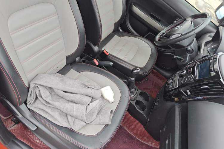 Used Great Wall M4 2014 1.5L Manual Comfort Model Right Front Seat