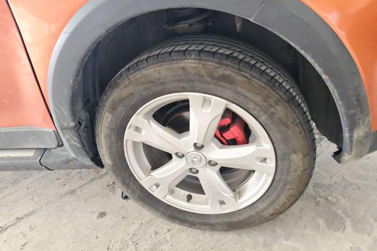 Used Great Wall M4 2014 1.5L Manual Luxury Model Right Front Wheel Hub