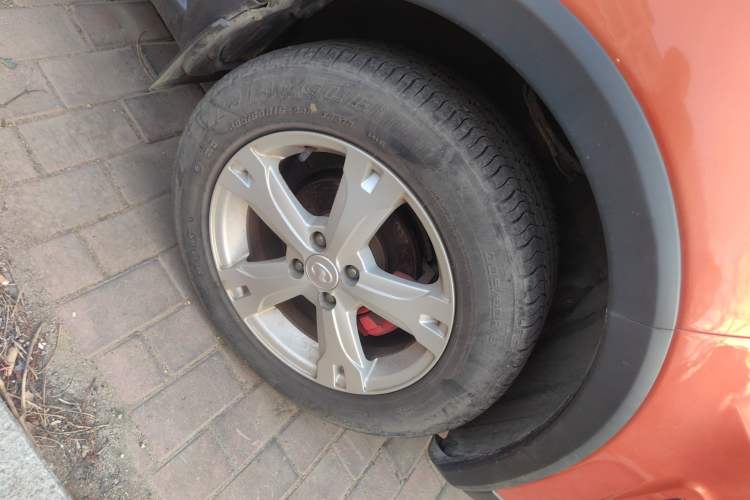 Used Great Wall M4 2014 1.5L Manual Comfort Model Right Front Wheel Hub