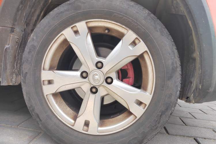 Used Great Wall M4 2014 1.5L Manual Comfort Model Right Front Wheel Hub