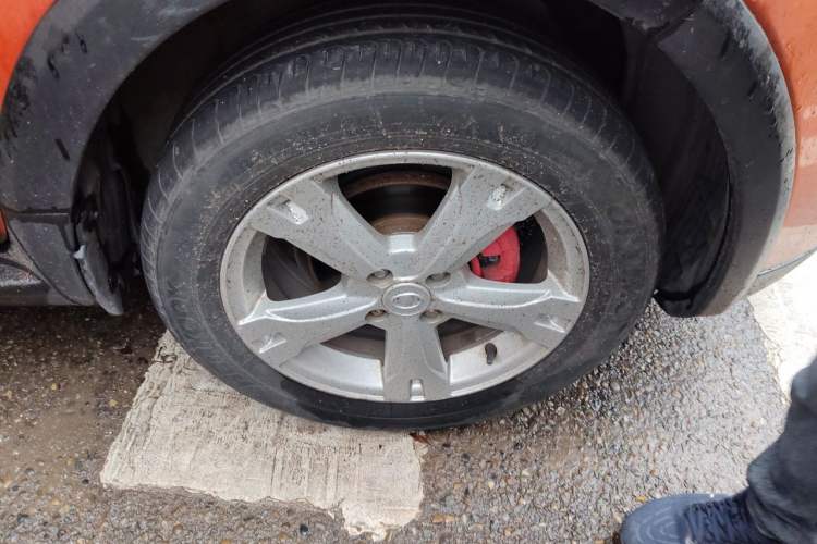 Used Great Wall M4 2014 1.5L Manual Comfort Model Right Front Wheel Hub