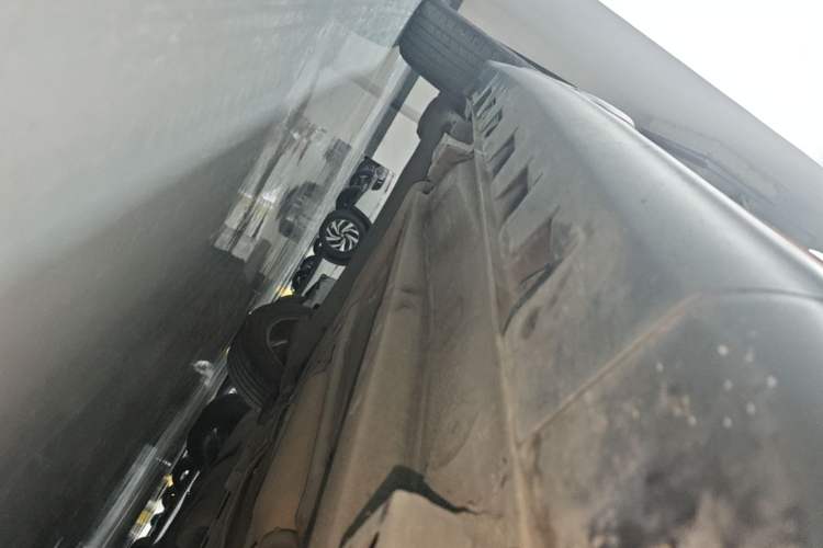 Used Great Wall M4 2014 1.5L Manual Comfort Model Right Side Sill