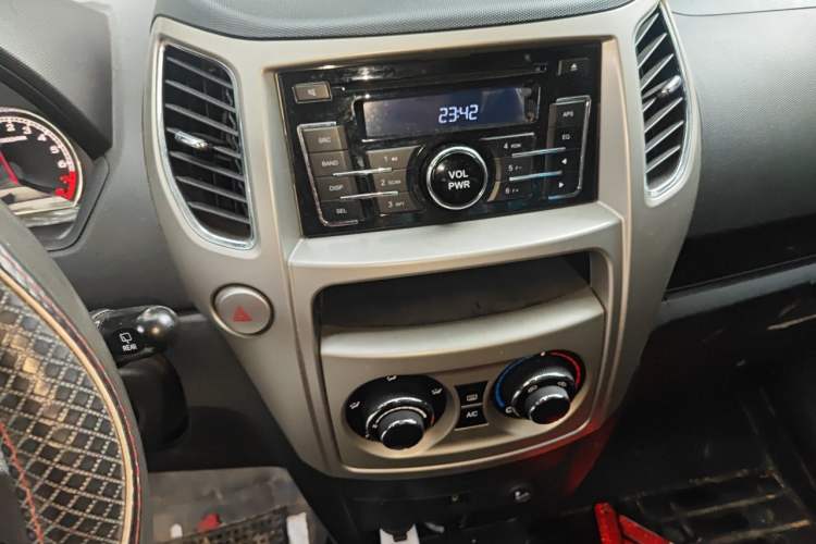 Used Great Wall M4 2014 1.5L Manual Comfort Model Audio And AC Panel