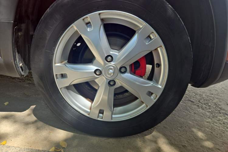 Used Great Wall M4 2014 1.5L Manual Luxury Model Right Front Wheel Hub