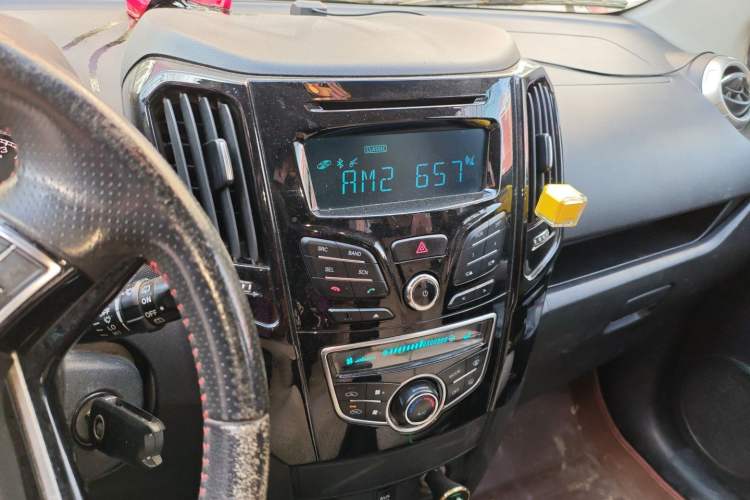 Used Great Wall M4 2014 1.5L Manual Comfort Model Audio And AC Panel