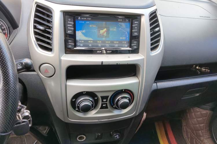 Used Great Wall M4 2014 1.5L Manual Comfort Model Audio And AC Panel