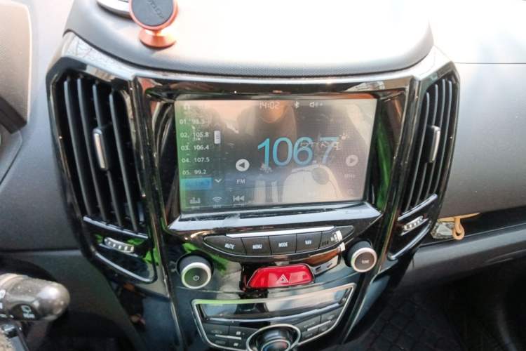 Used Great Wall M4 2014 1.5L Manual Luxury Model Audio And AC Panel