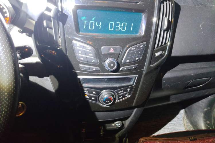 Used Great Wall M4 2014 1.5L Manual Comfort Model Audio And AC Panel
