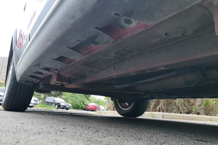 Used Great Wall M4 2014 1.5L Manual Comfort Model Chassis Front Right