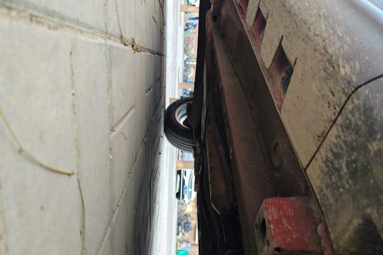 Used Great Wall M4 2014 1.5L Manual Comfort Model Chassis Front Right