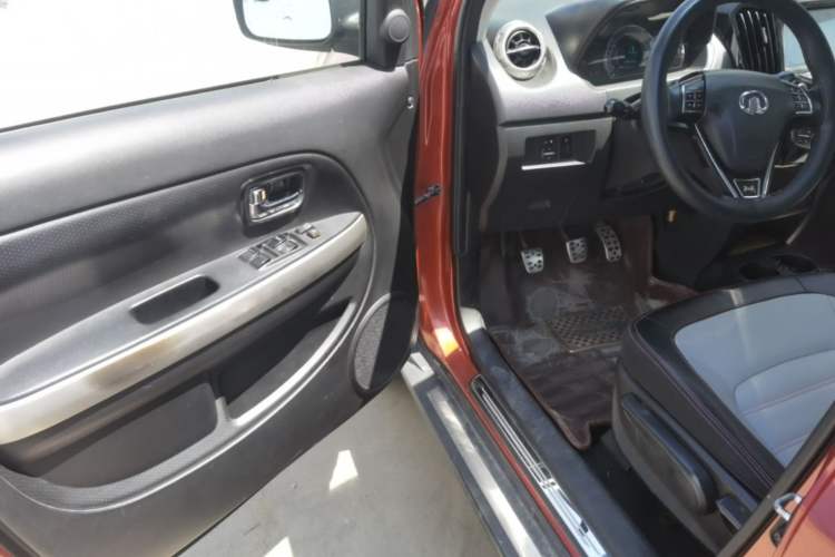 Used Great Wall M4 2014 1.5L Manual Luxury Model Driver Seat