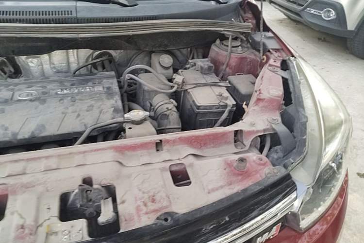 Used Great Wall M4 2014 1.5L Manual Luxury Model Engine Bay Left