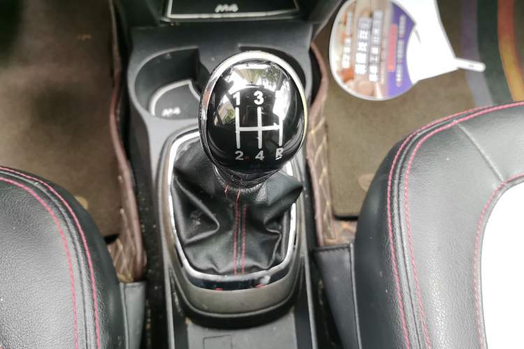 Used Great Wall M4 2014 1.5L Manual Comfort Model Gear Lever