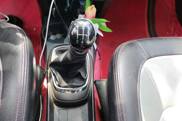 Used Great Wall M4 2014 1.5L Manual Comfort Model Gear Lever