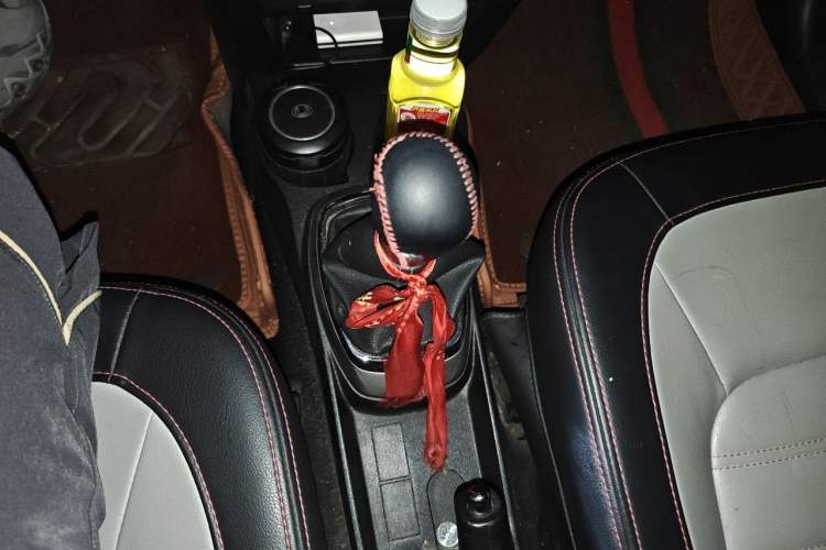 Used Great Wall M4 2014 1.5L Manual Comfort Model Gear Lever
