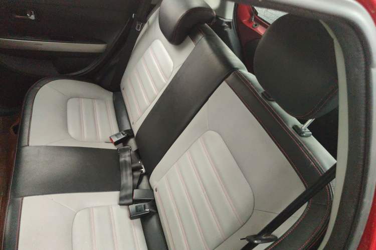 Used Great Wall M4 2014 1.5L Manual Comfort Model Interior 1