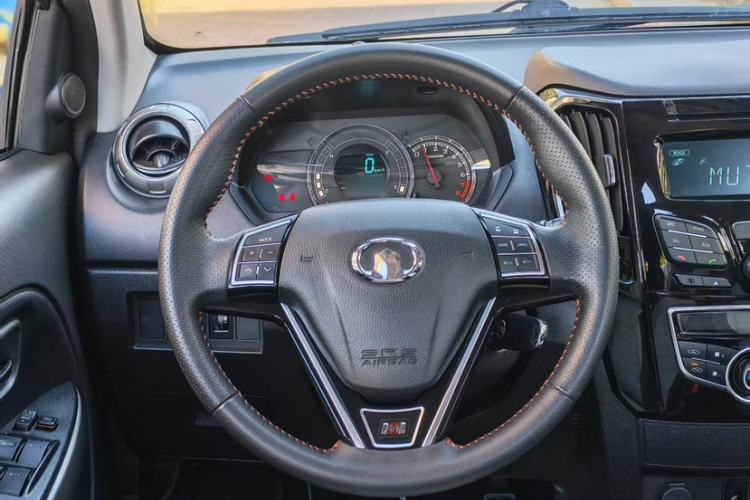 Used Great Wall M4 2014 1.5L Manual Comfort Model Interior 4