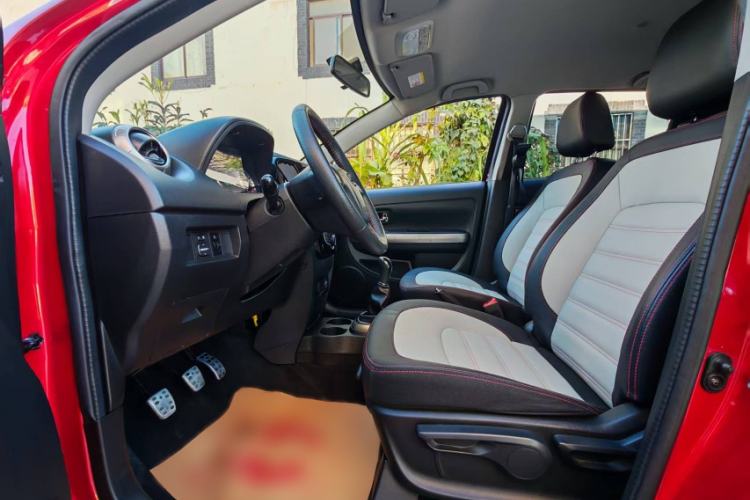 Used Great Wall M4 2014 1.5L Manual Comfort Model Interior 6