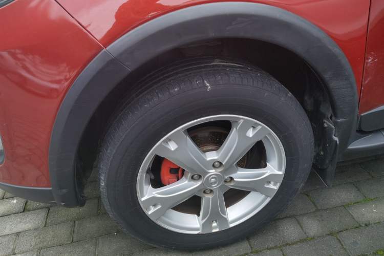Used Great Wall M4 2014 1.5L Manual Comfort Model Left Front Wheel Hub