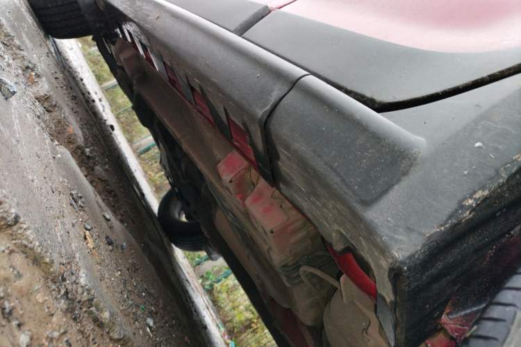 Used Great Wall M4 2014 1.5L Manual Comfort Model Left Side Sill