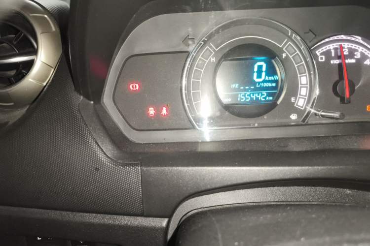 Used Great Wall M4 2014 1.5L Manual Comfort Model Odometer Close Up