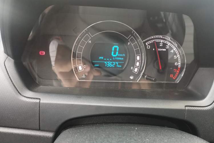 Used Great Wall M4 2014 1.5L Manual Comfort Model Odometer Close Up
