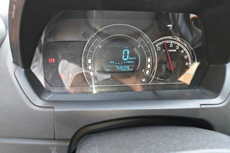 Used Great Wall M4 2014 1.5L Manual Comfort Model Odometer Close Up