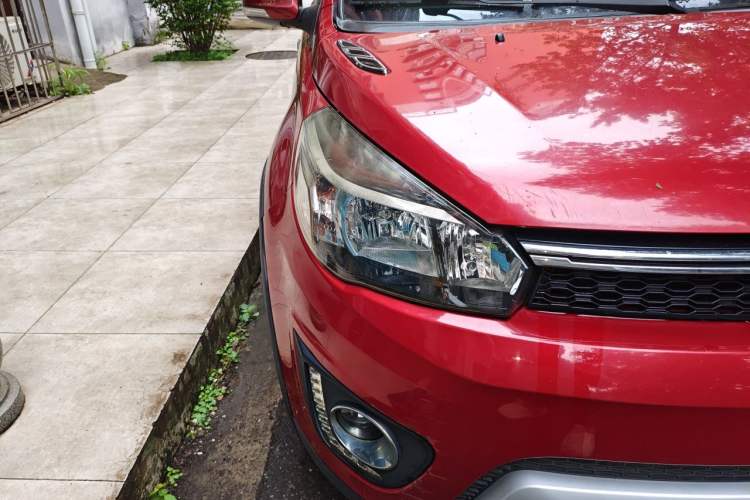 Used Great Wall M4 2014 1.5L Manual Luxury Model Right Front Headlight