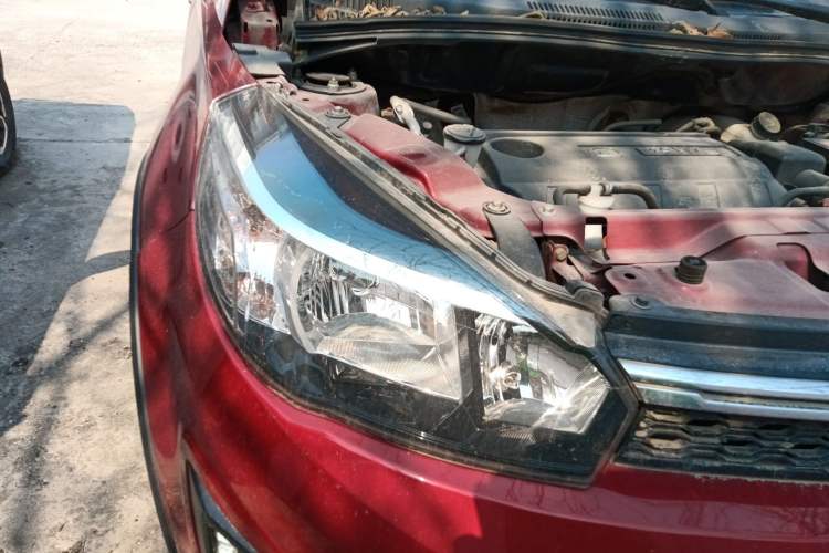 Used Great Wall M4 2014 1.5L Manual Luxury Model Right Front Headlight