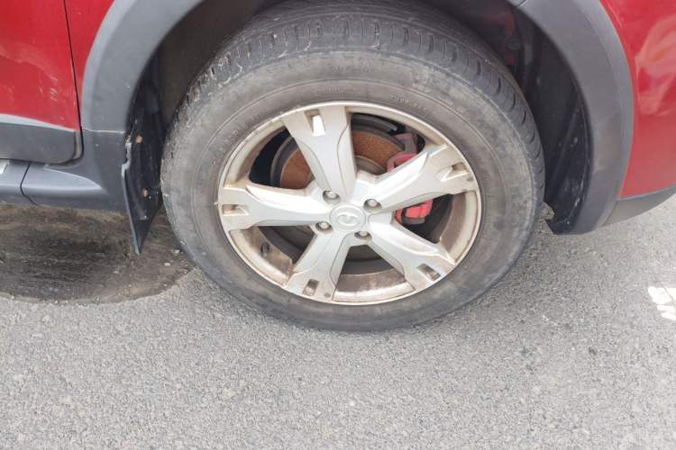 Used Great Wall M4 2014 1.5L Manual Comfort Model Right Front Wheel Hub