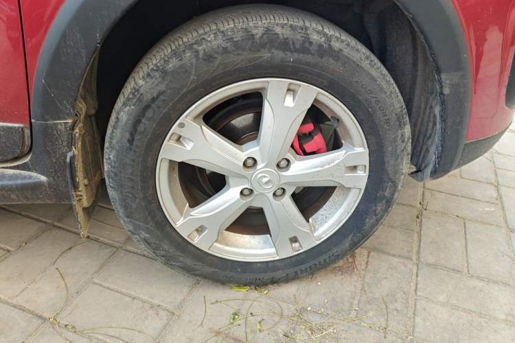 Used Great Wall M4 2014 1.5L Manual Comfort Model Right Front Wheel Hub