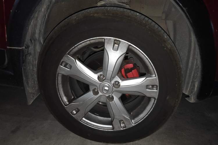 Used Great Wall M4 2014 1.5L Manual Comfort Model Right Front Wheel Hub