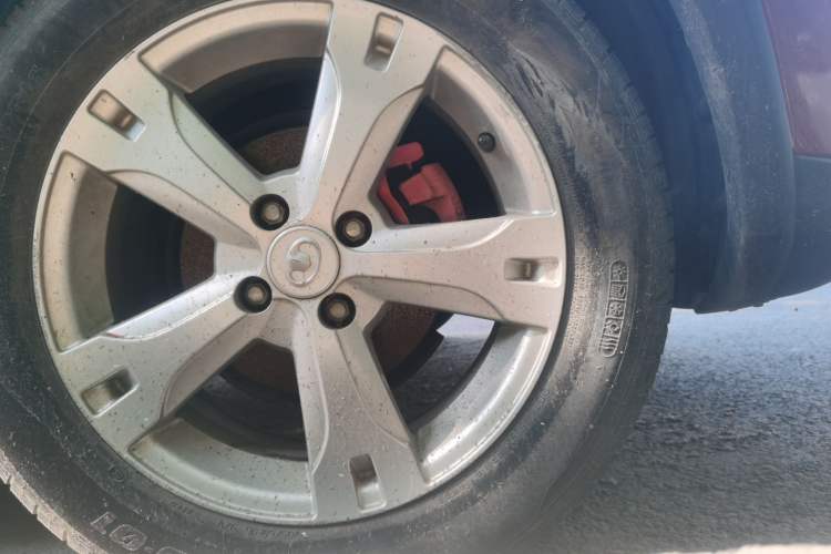 Used Great Wall M4 2014 1.5L Manual Luxury Model Right Front Wheel Hub