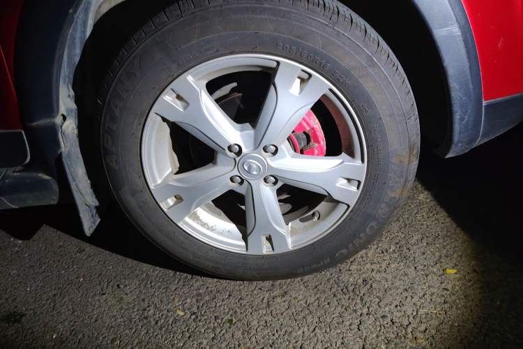 Used Great Wall M4 2014 1.5L Manual Comfort Model Right Front Wheel Hub