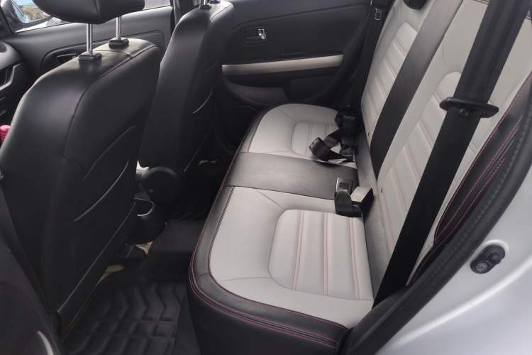 Used Great Wall M4 2014 1.5L Manual Comfort Model Interior 1