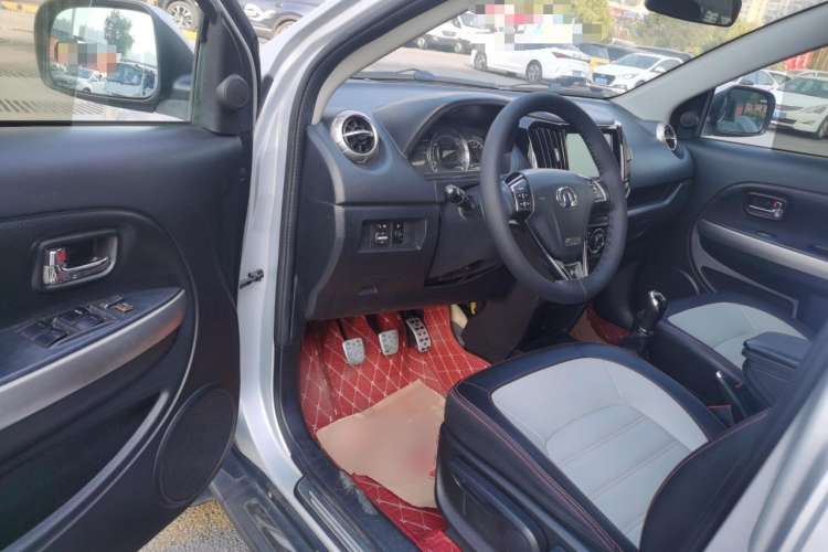 Used Great Wall M4 2014 1.5L Manual Luxury Model Interior 2