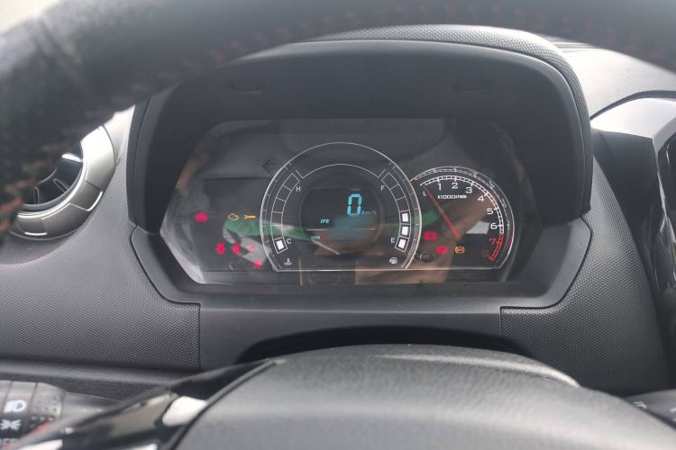 Used Great Wall M4 2014 1.5L Manual Comfort Model Interior 3
