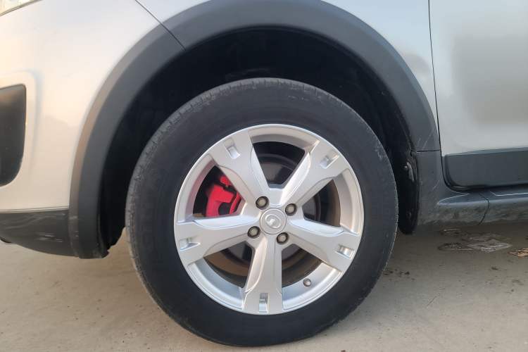 Used Great Wall M4 2014 1.5L Manual Luxury Model Left Front Wheel Hub